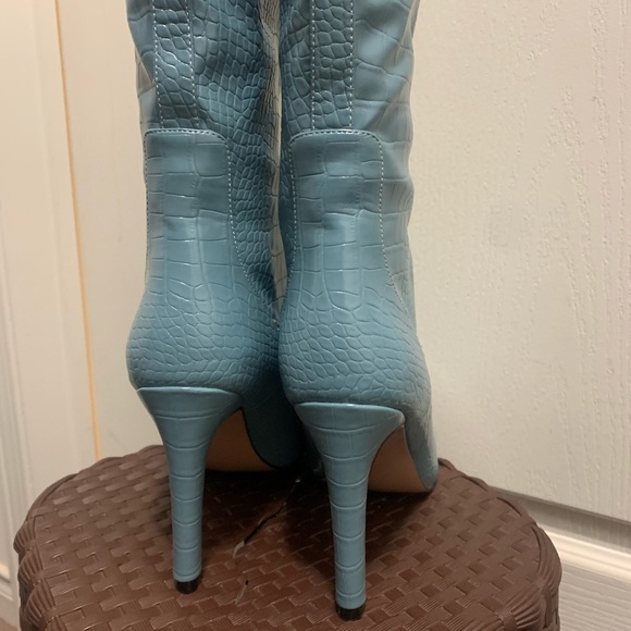 NEW CROC PRINT BLUE BOOTS - Picture 4 of 12